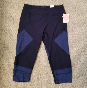 Marika capri legging